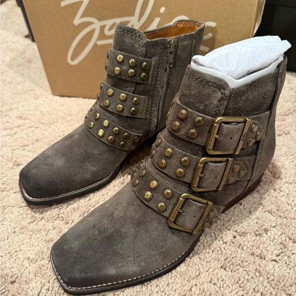 Zodiac Shoes - Zodiac Adele New In Box